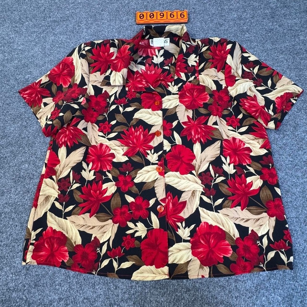 Briggs Red Floral Button Up Shirt with Beige & Brown Leaves. Shoulder pads.